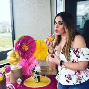 Meet your Posher, Jennifer